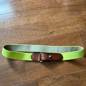 Fun neon belt with leather closure